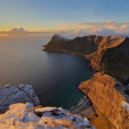 Bensvik Brygge アパート Værøy