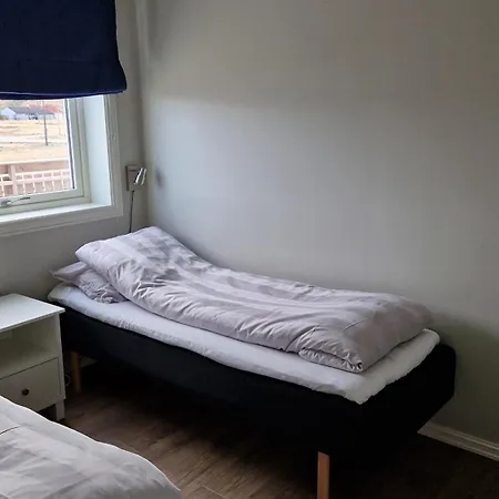 Bensvik Brygge アパート Værøy